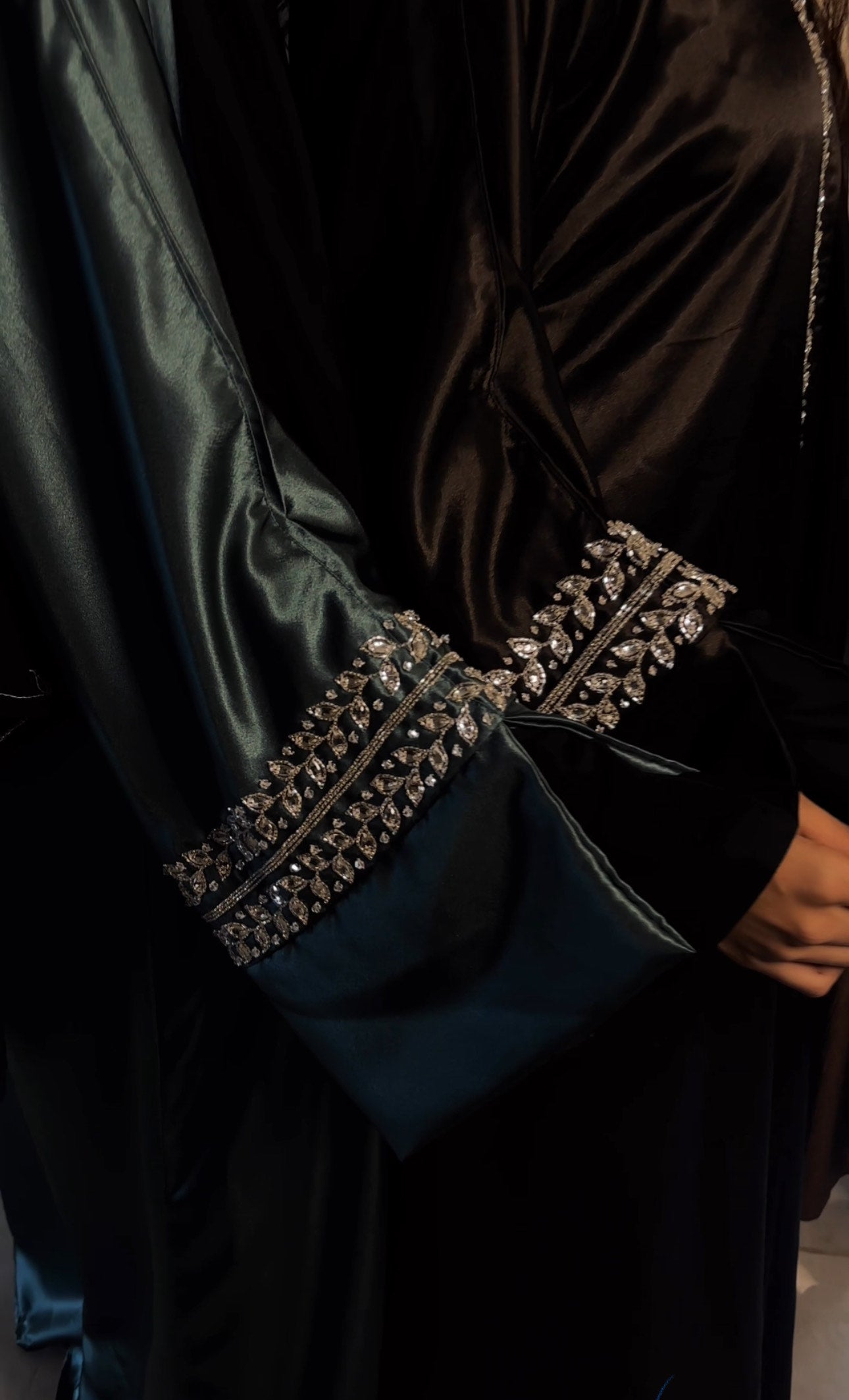 Emerald Abaya – Roza Satin with Nida Inner